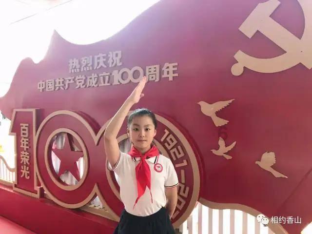 连接正负极